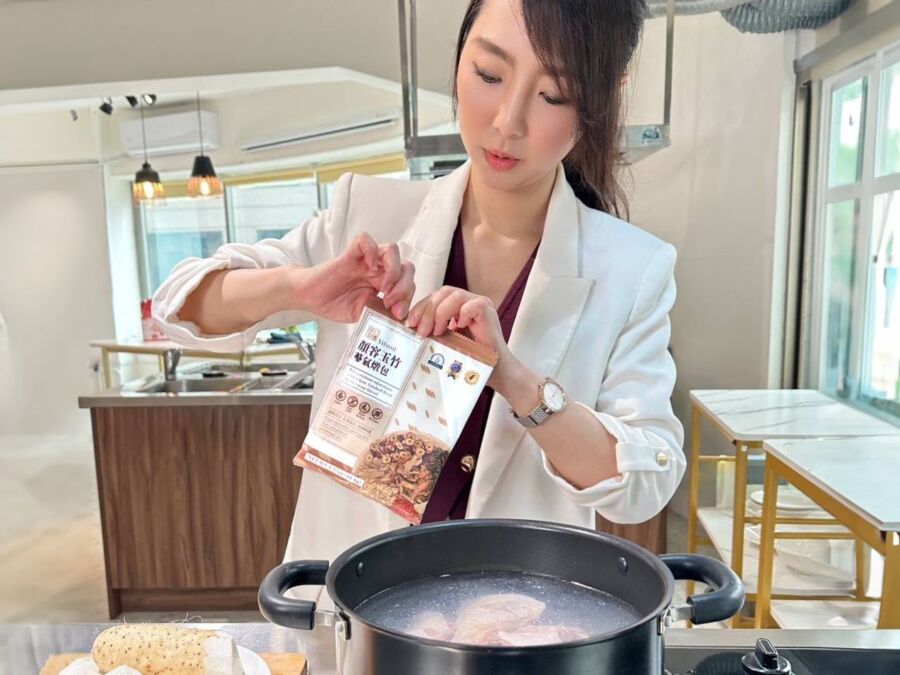 防疫,預防感冒,調理身體,yifood,增強體力,清冠,喉嚨痛,抵抗力,天麻燉湯,頤珍宮膳